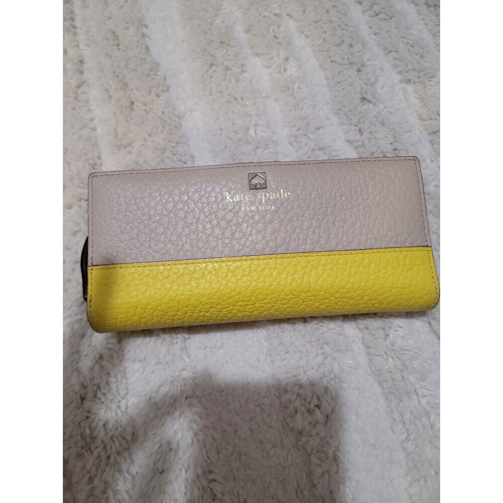 Kate Spade Southport Avenue Mandy Leather Clutch Wristlet